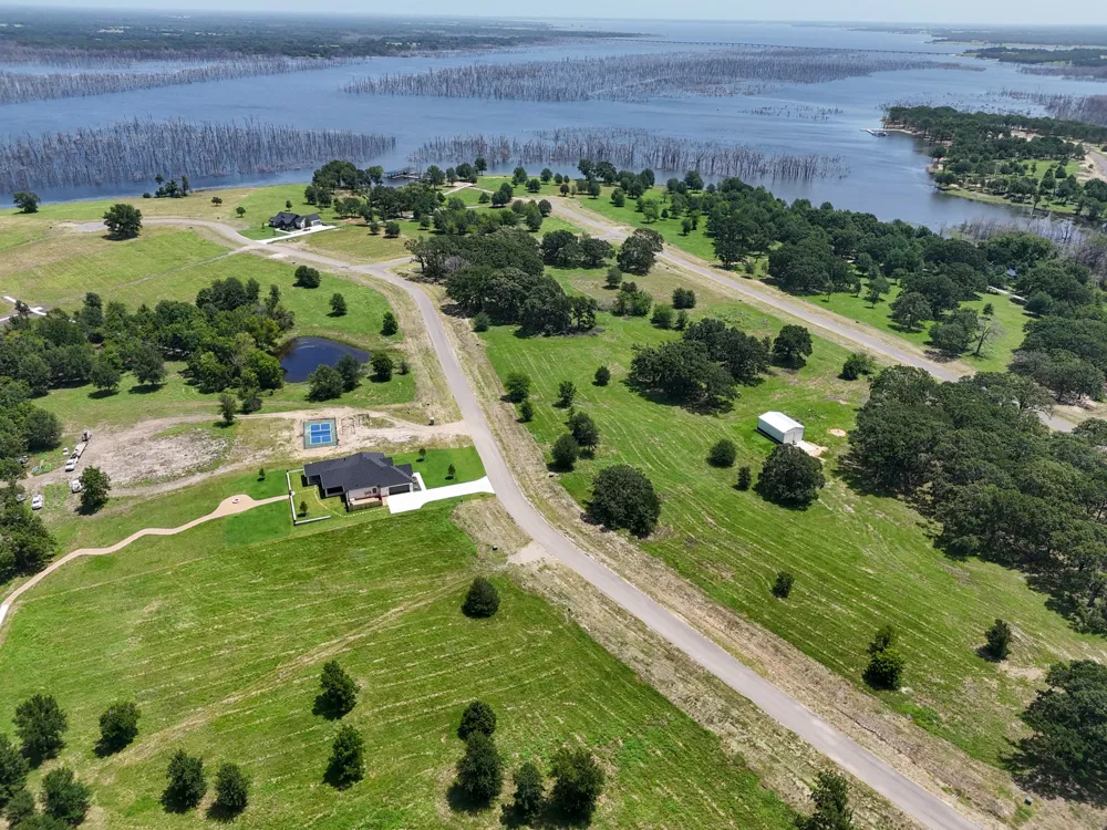 370 Shoreline Drive Dodd City, TX 75438