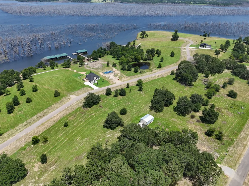 370 Shoreline Drive Dodd City, TX 75438