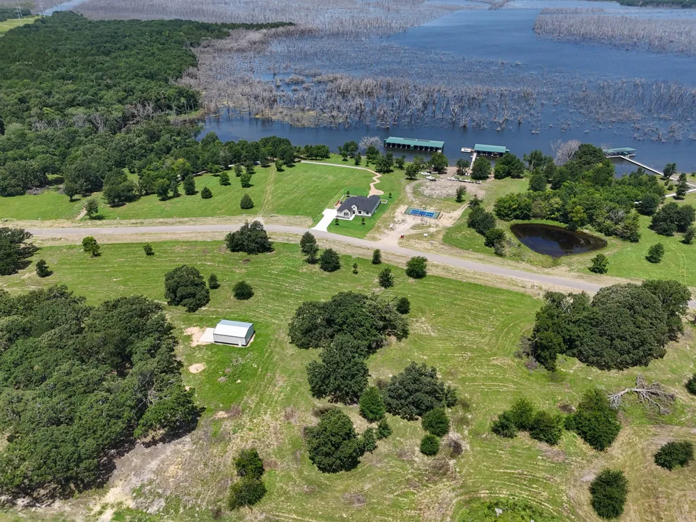 370 Shoreline Drive Dodd City, TX 75438