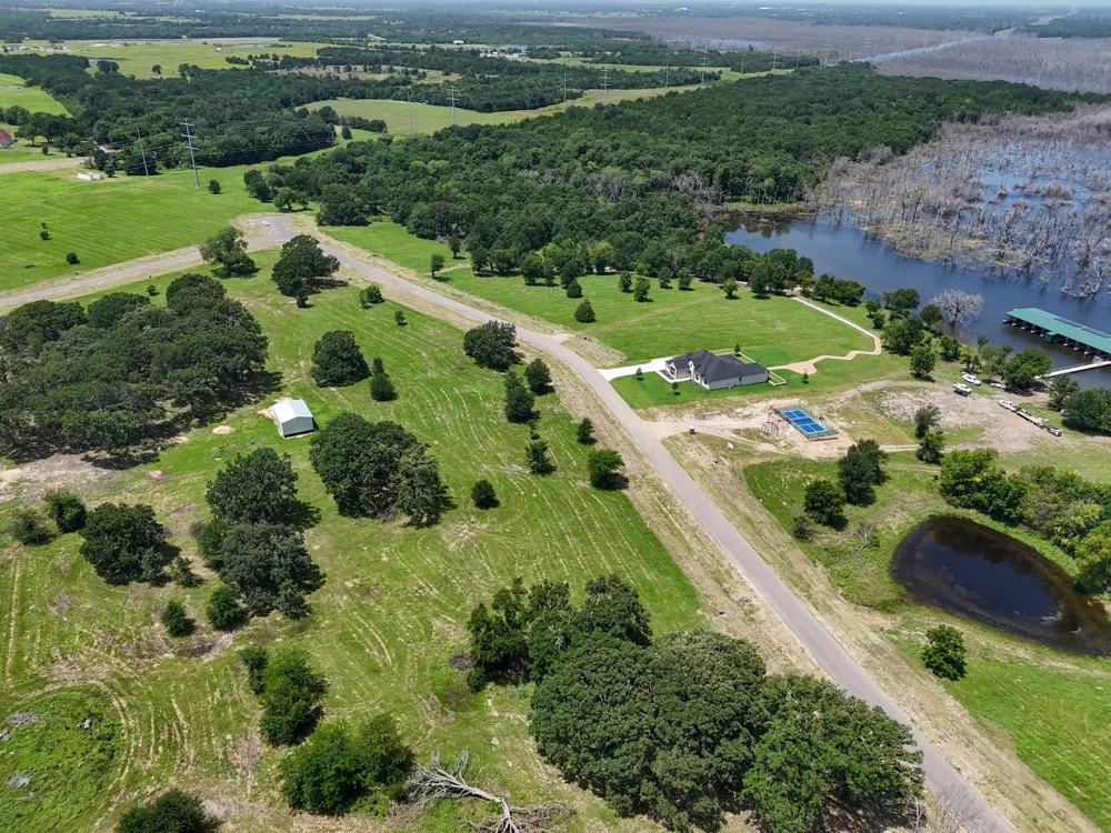 370 Shoreline Drive Dodd City, TX 75438