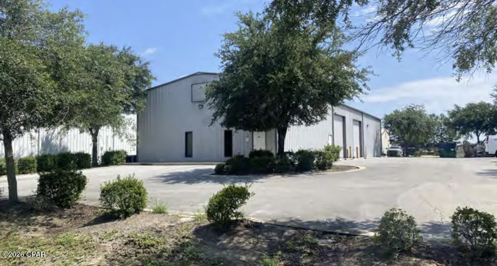413 Bulldog Road Freeport, FL 32439