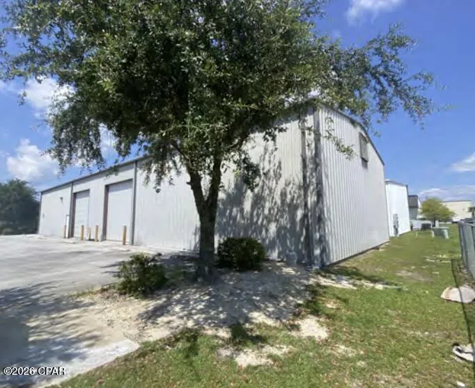 413 Bulldog Road Freeport, FL 32439