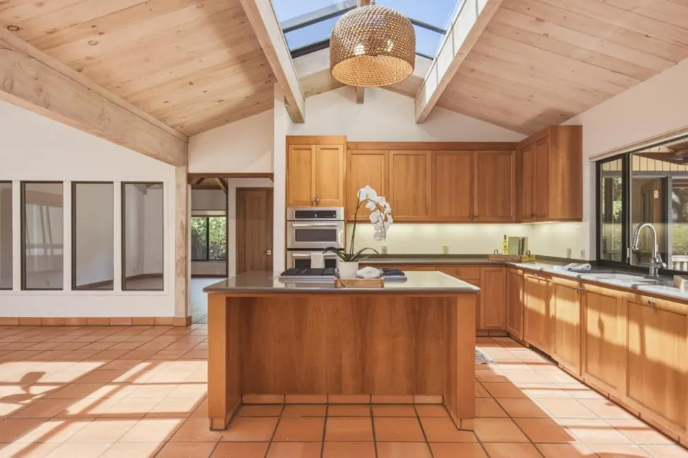 4 Paso Del Rio Carmel Valley, CA 93924