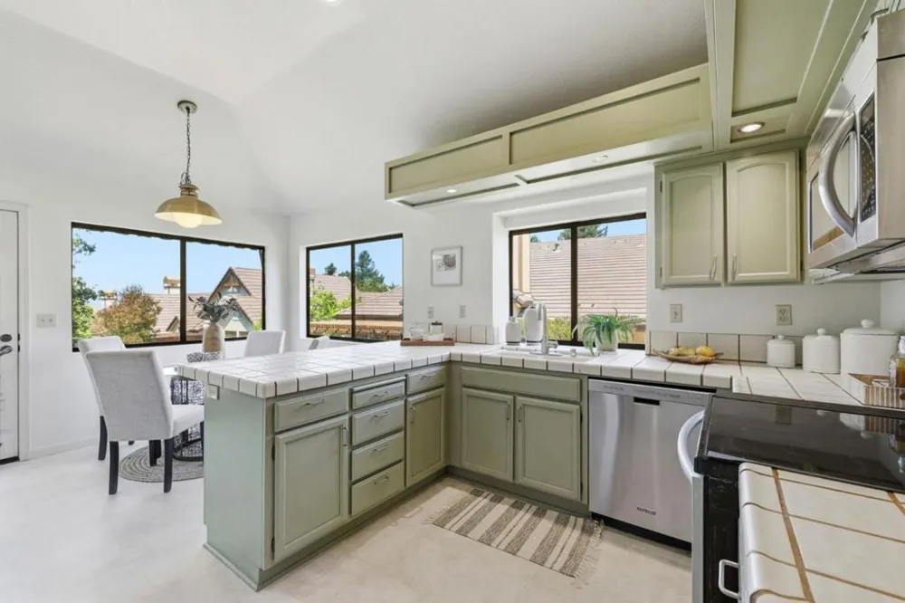 7711 Galloway Drive San Jose, CA 95135