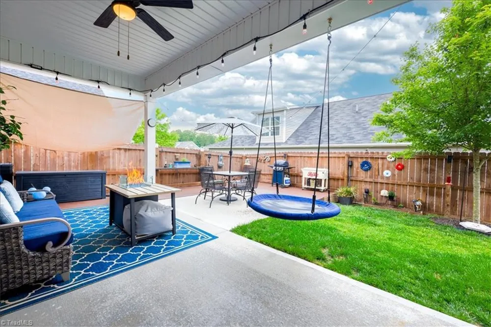 5127 Garnet Hill Drive Clemmons, NC 27021