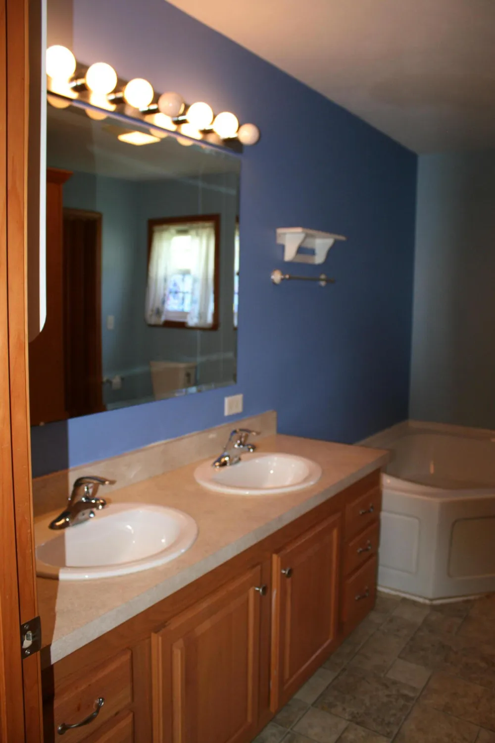 14021 Pardee Road Weesaw Township, MI 49107