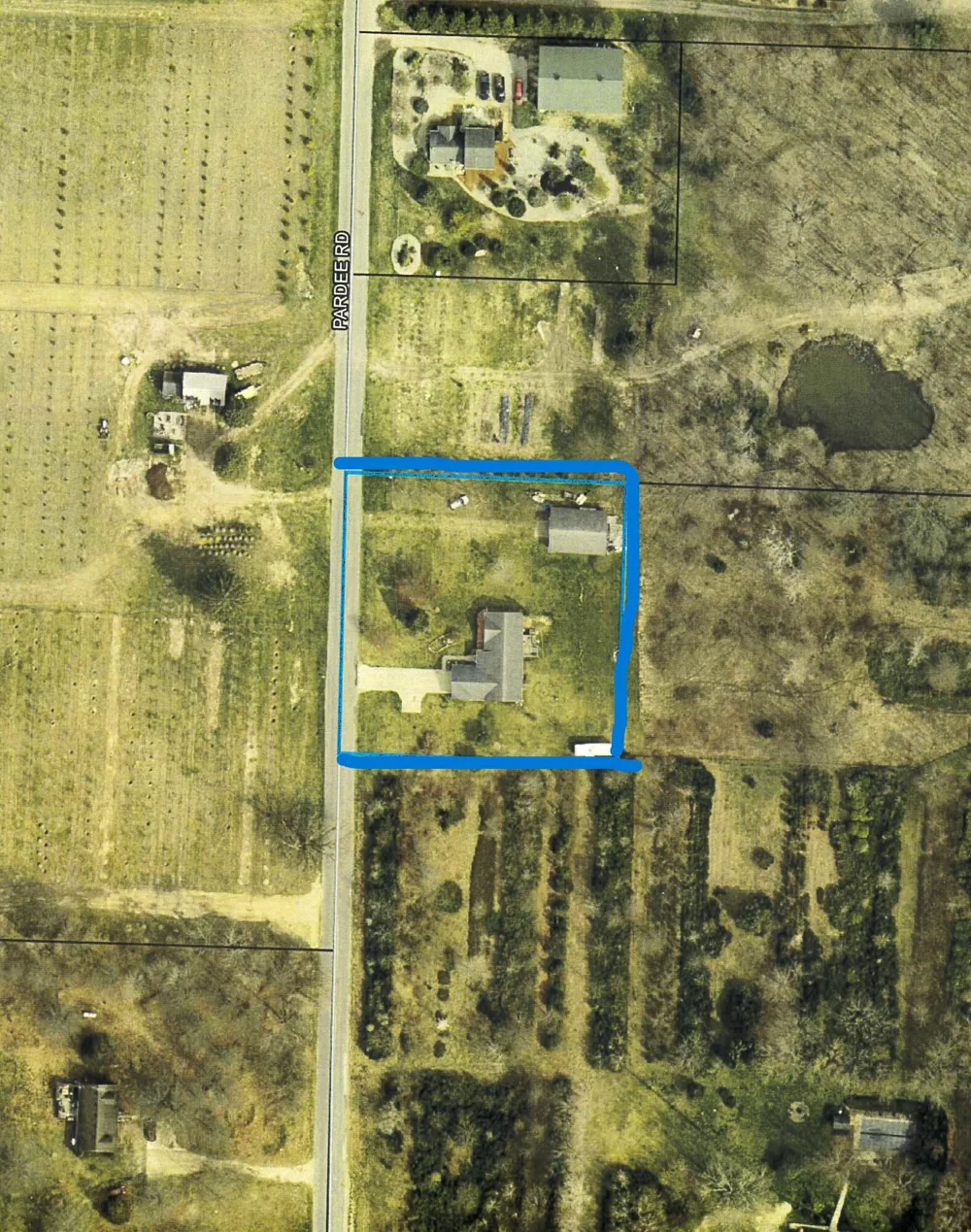 14021 Pardee Road Weesaw Township, MI 49107