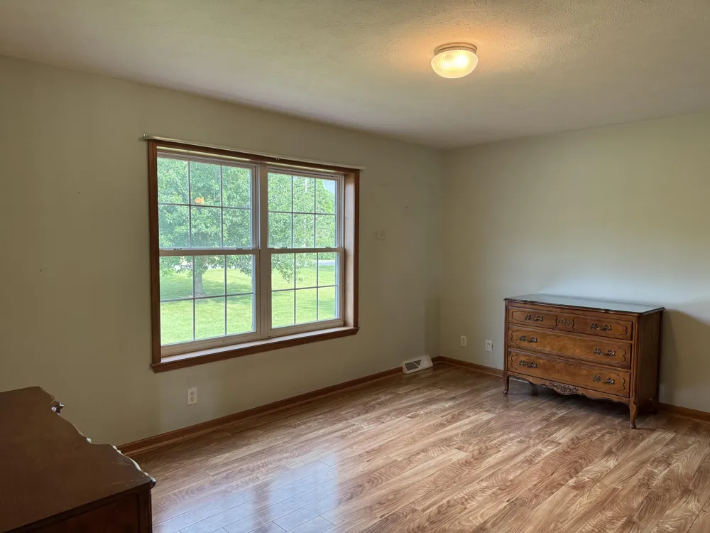 14021 Pardee Road Weesaw Township, MI 49107
