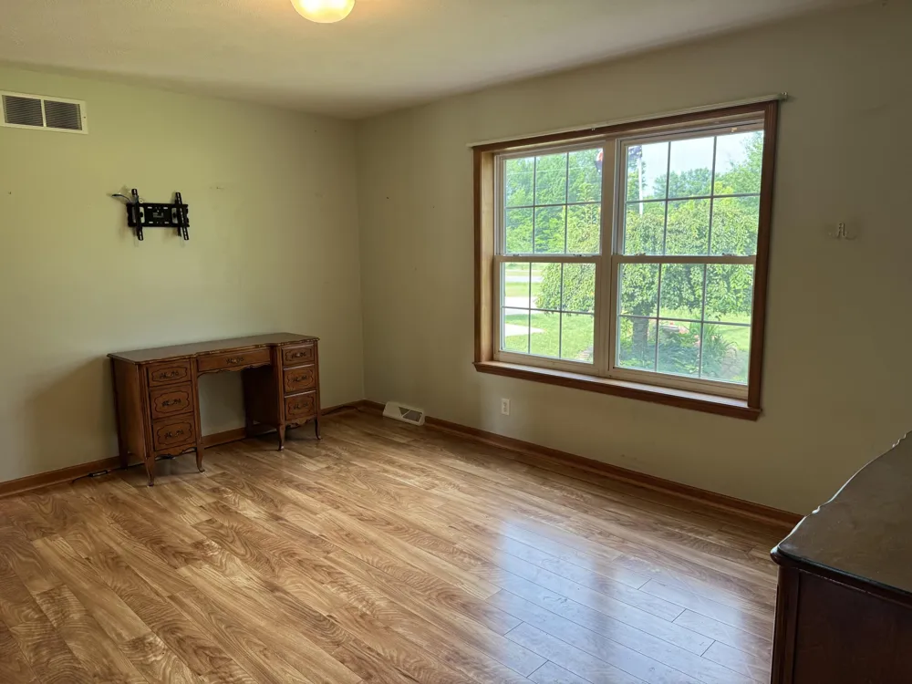 14021 Pardee Road Weesaw Township, MI 49107