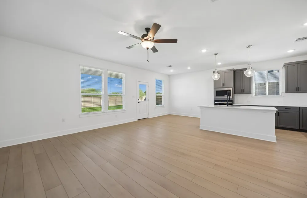 16824 Bustillos Pass Manor, TX 78653