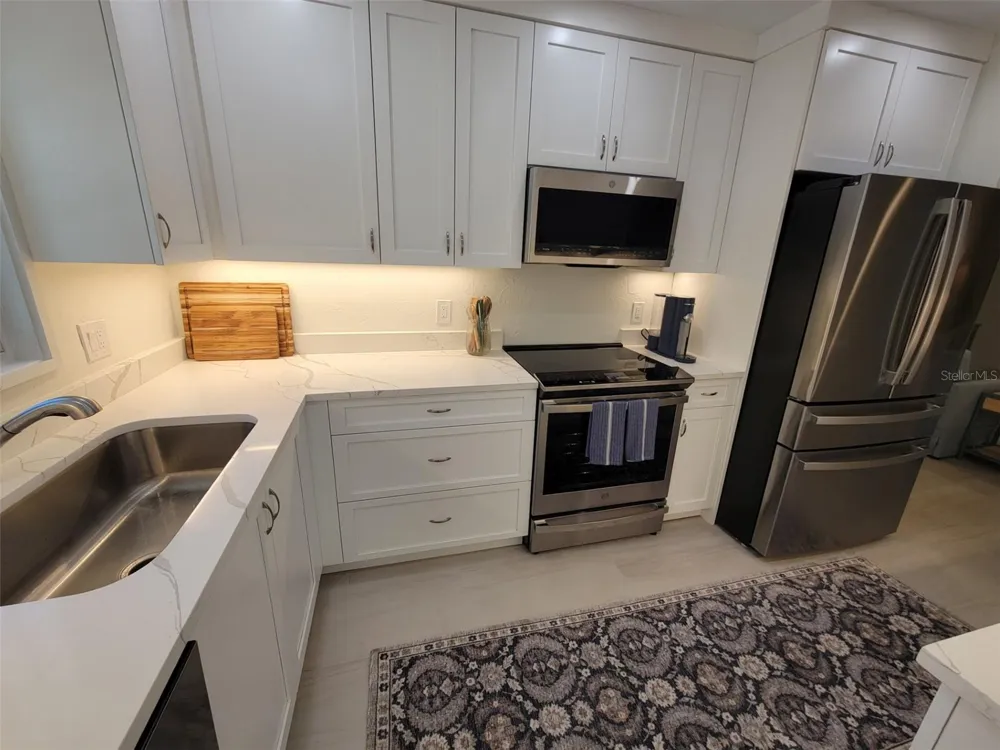 323 MADISON DRIVE Sarasota, FL 34236