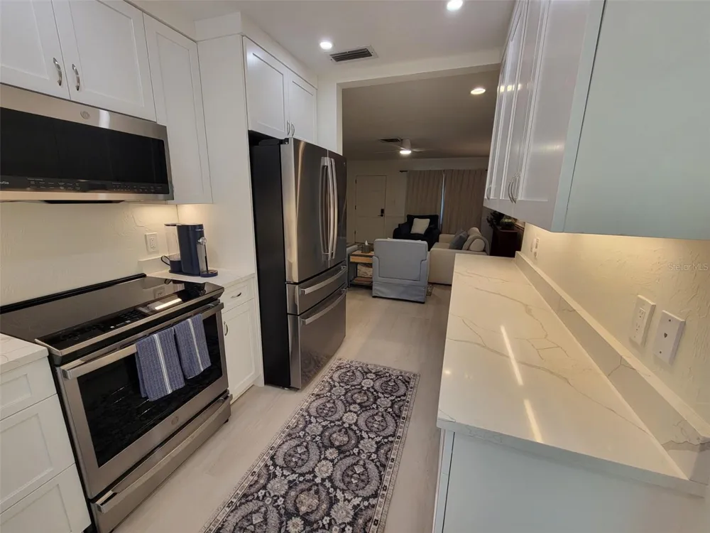 323 MADISON DRIVE Sarasota, FL 34236