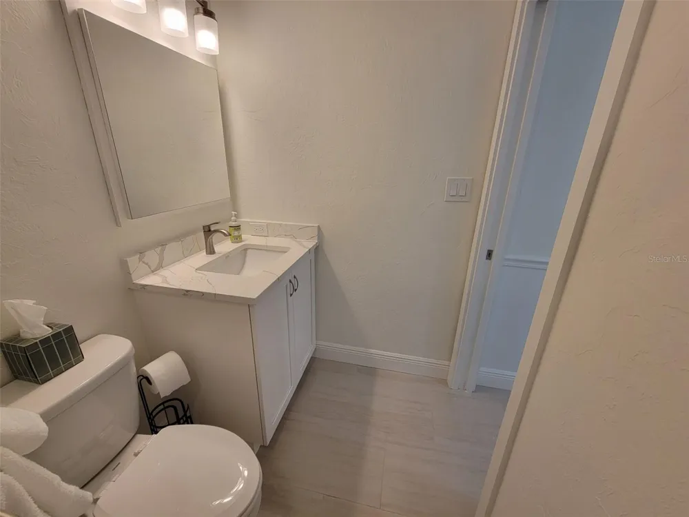 323 MADISON DRIVE Sarasota, FL 34236
