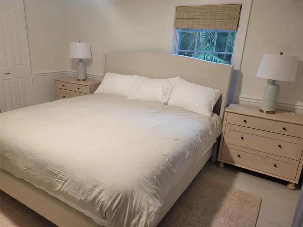323 MADISON DRIVE Sarasota, FL 34236