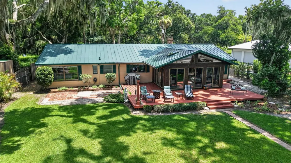 13200 E HIGHWAY 25 Ocklawaha, FL 32179