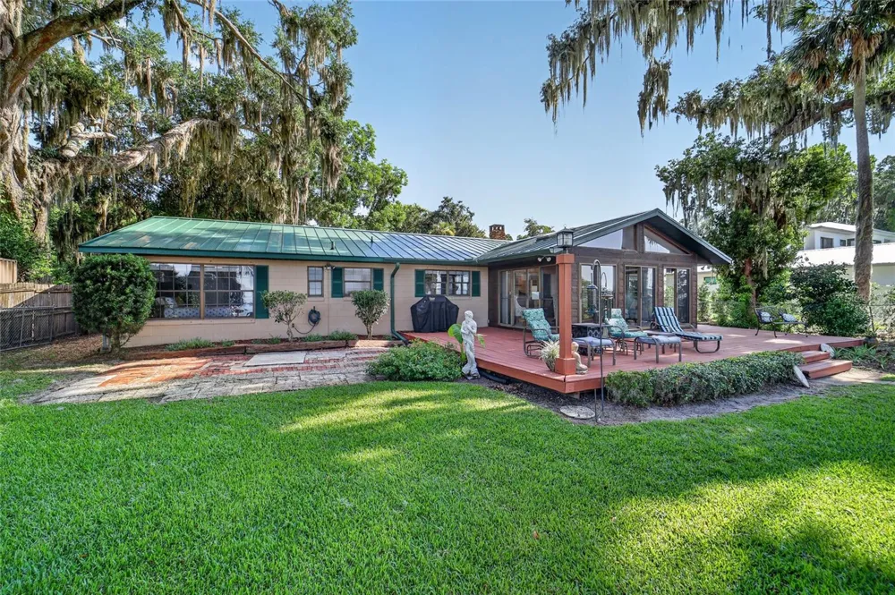 13200 E HIGHWAY 25 Ocklawaha, FL 32179