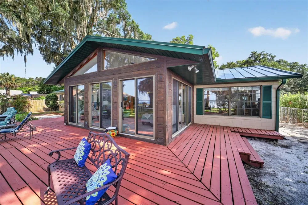 13200 E HIGHWAY 25 Ocklawaha, FL 32179