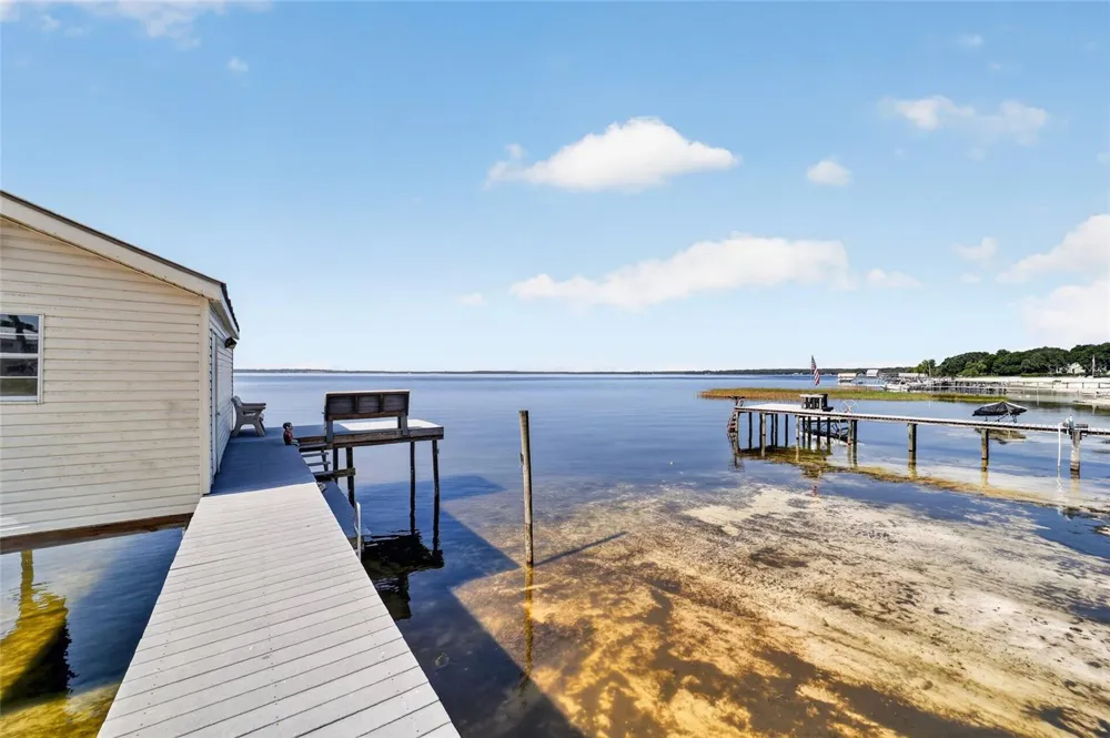 13200 E HIGHWAY 25 Ocklawaha, FL 32179