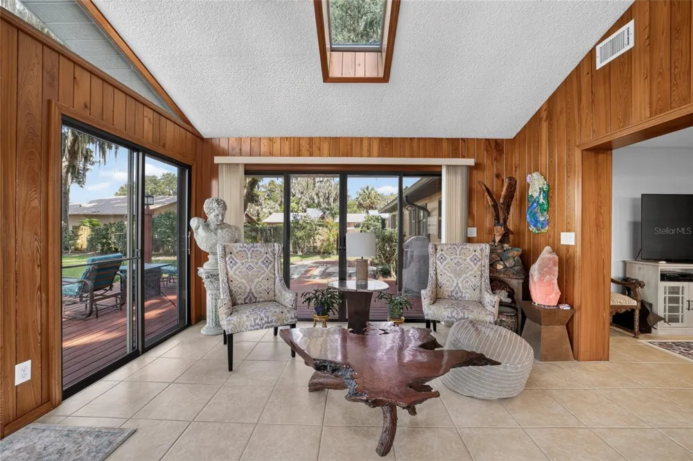 13200 E HIGHWAY 25 Ocklawaha, FL 32179