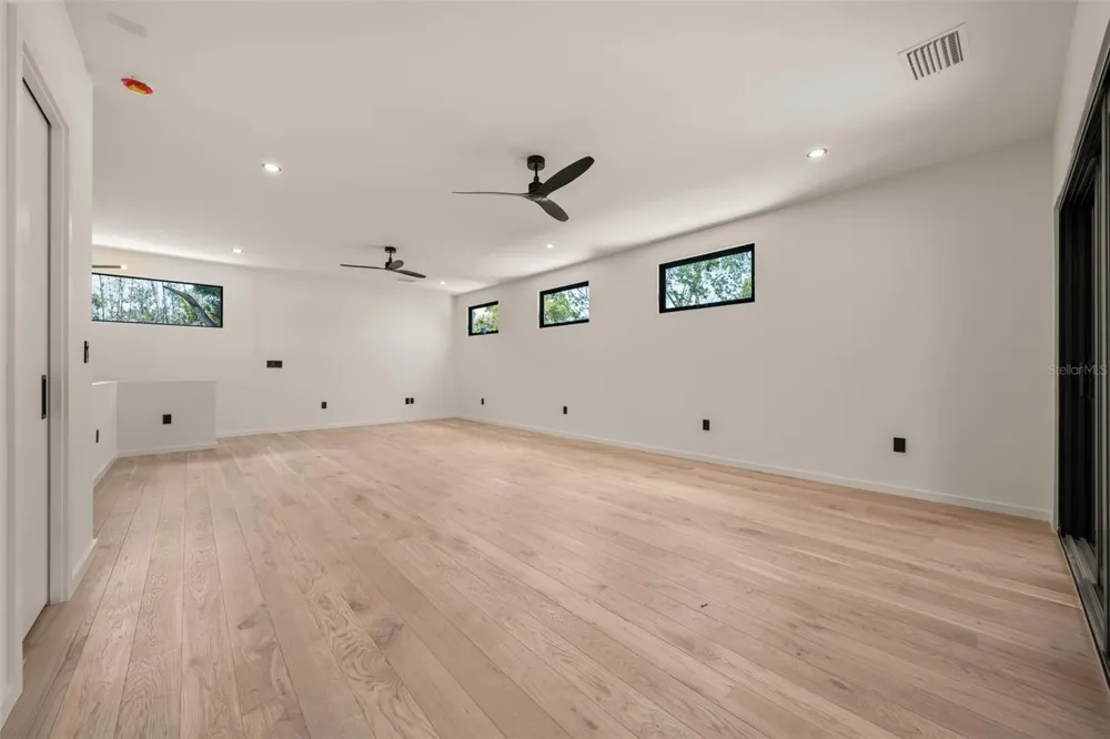 1680 CHERRY LANE Sarasota, FL 34236