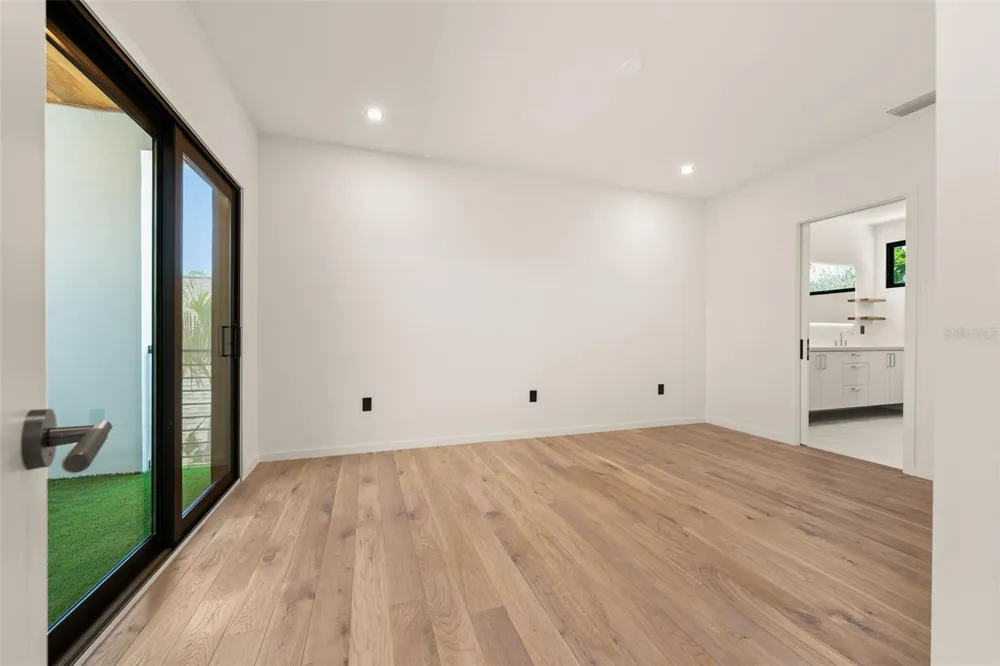 1680 CHERRY LANE Sarasota, FL 34236