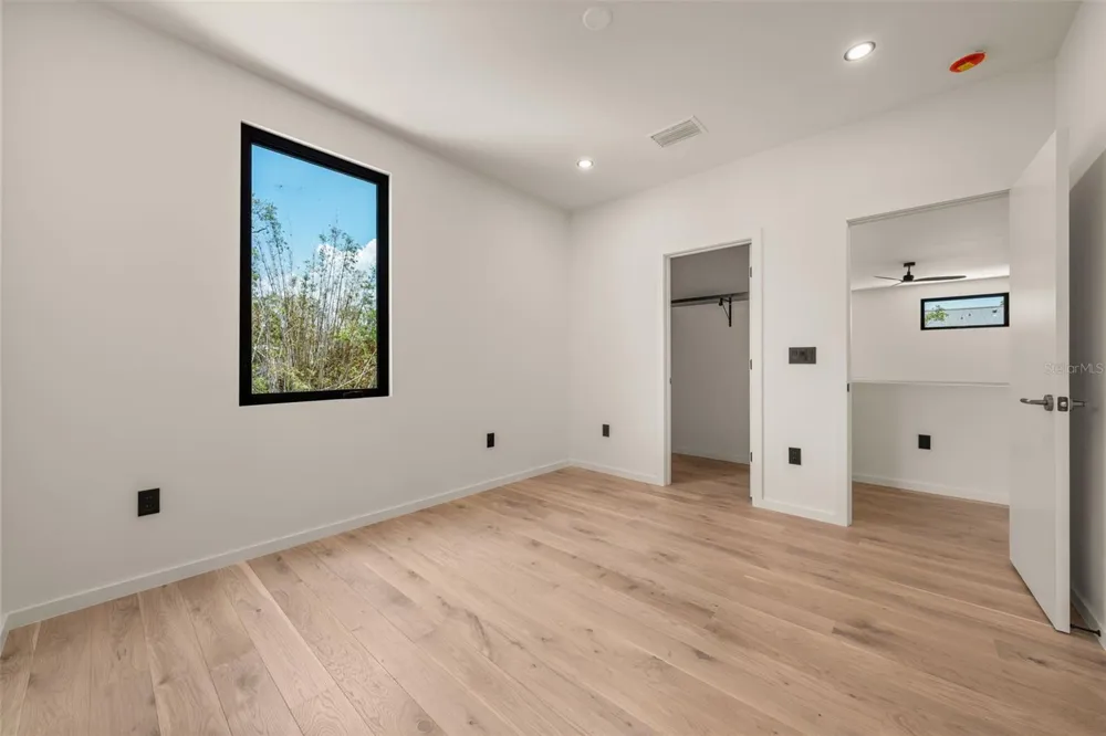1680 CHERRY LANE Sarasota, FL 34236