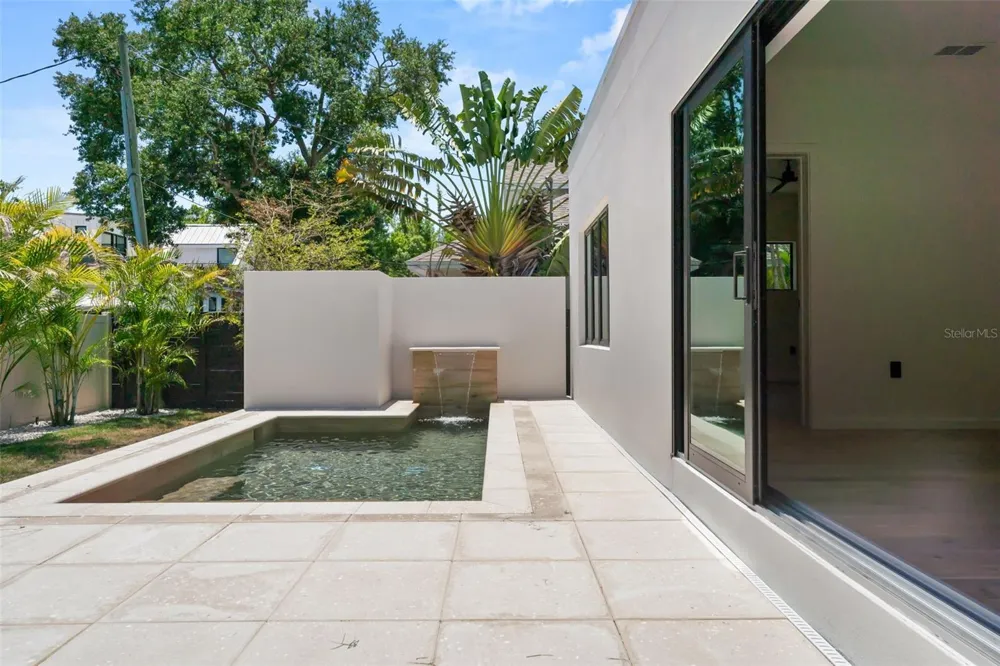 1680 CHERRY LANE Sarasota, FL 34236