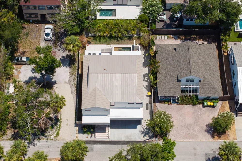 1680 CHERRY LANE Sarasota, FL 34236