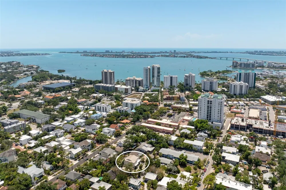1680 CHERRY LANE Sarasota, FL 34236