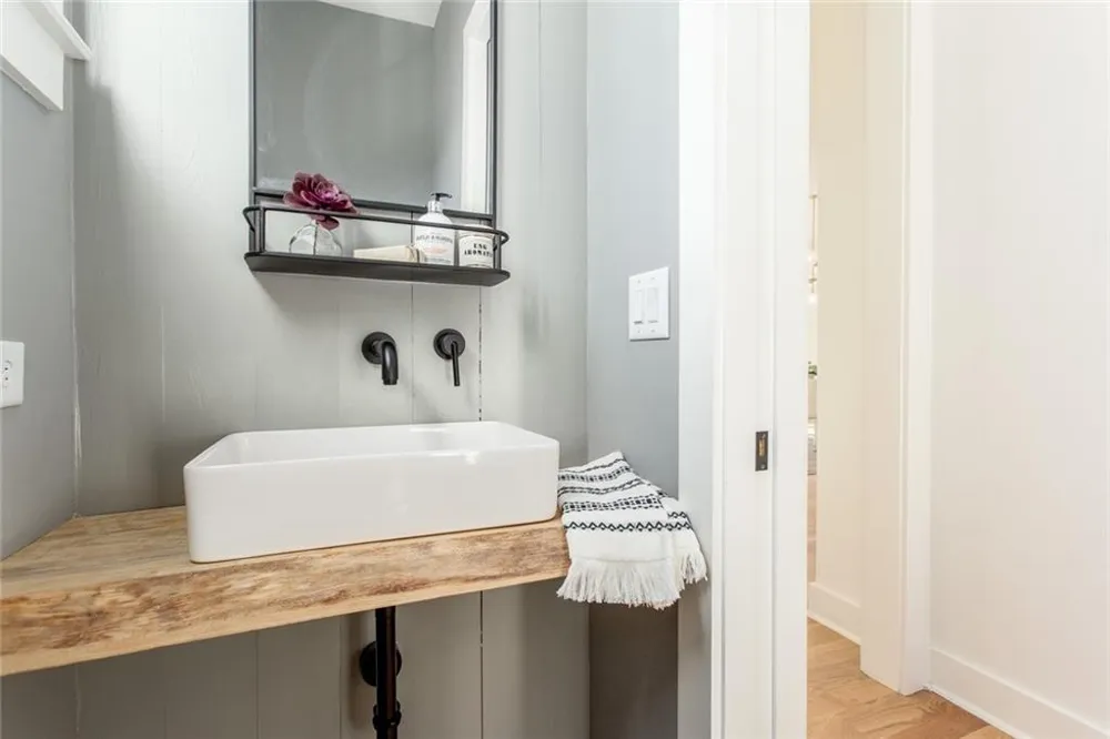 11260 Serenbe Lane Chattahoochee Hills, GA 30268