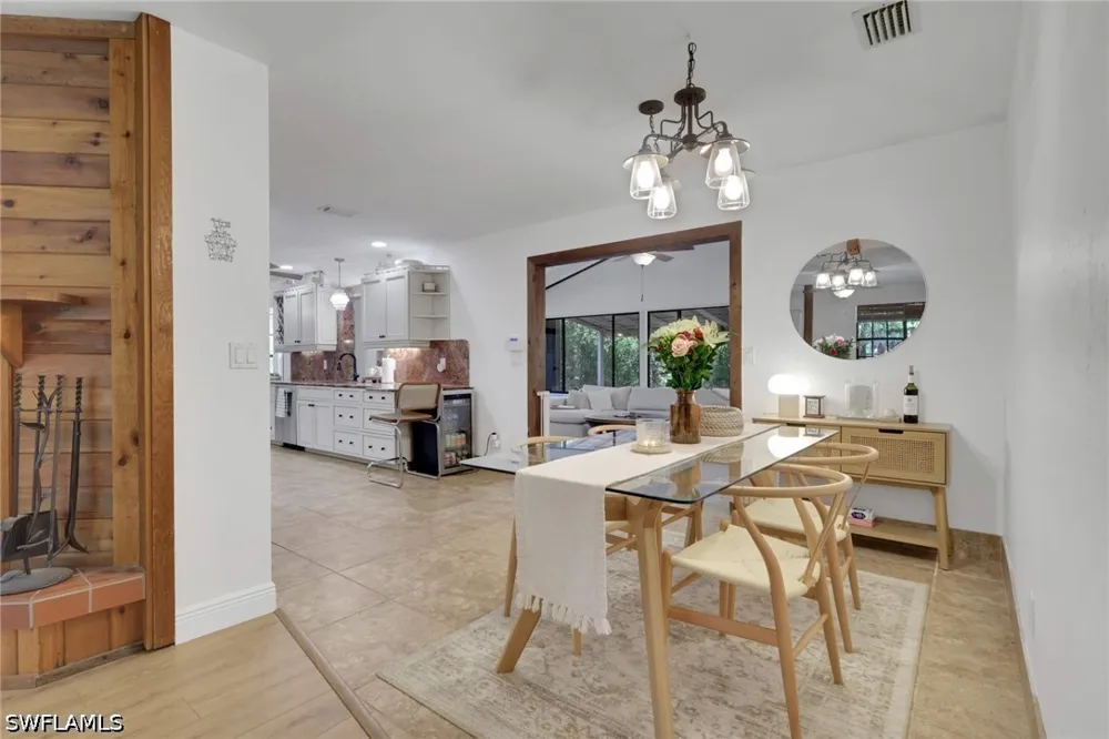 10th Avenue SE Naples, FL 34117