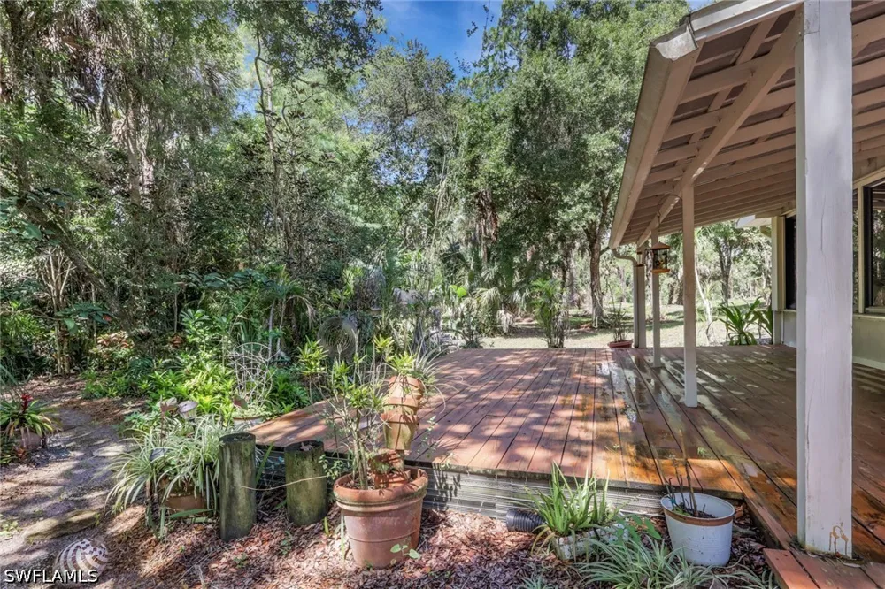 10th Avenue SE Naples, FL 34117