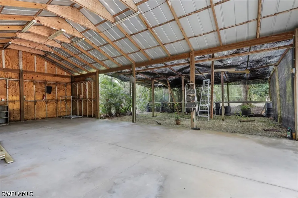 10th Avenue SE Naples, FL 34117