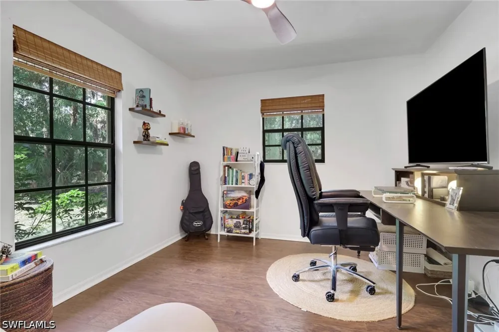 10th Avenue SE Naples, FL 34117