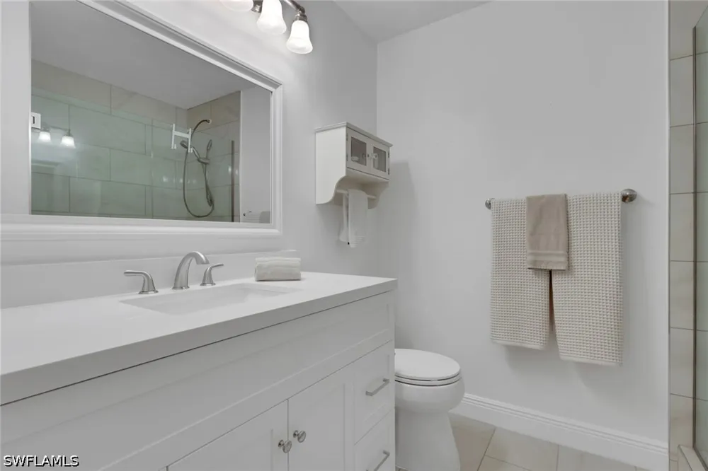 10th Avenue SE Naples, FL 34117