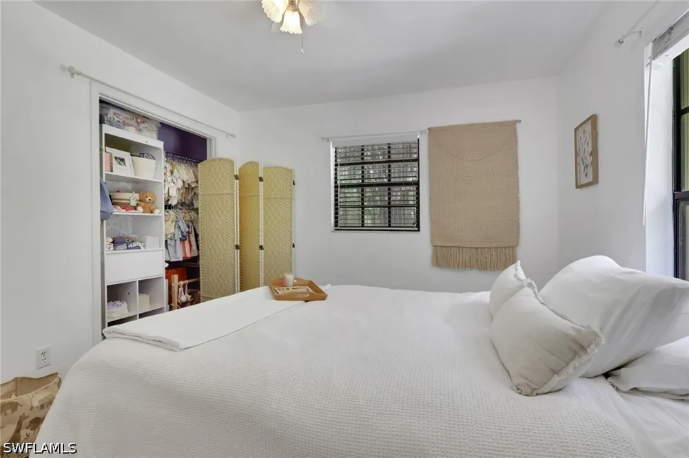 10th Avenue SE Naples, FL 34117