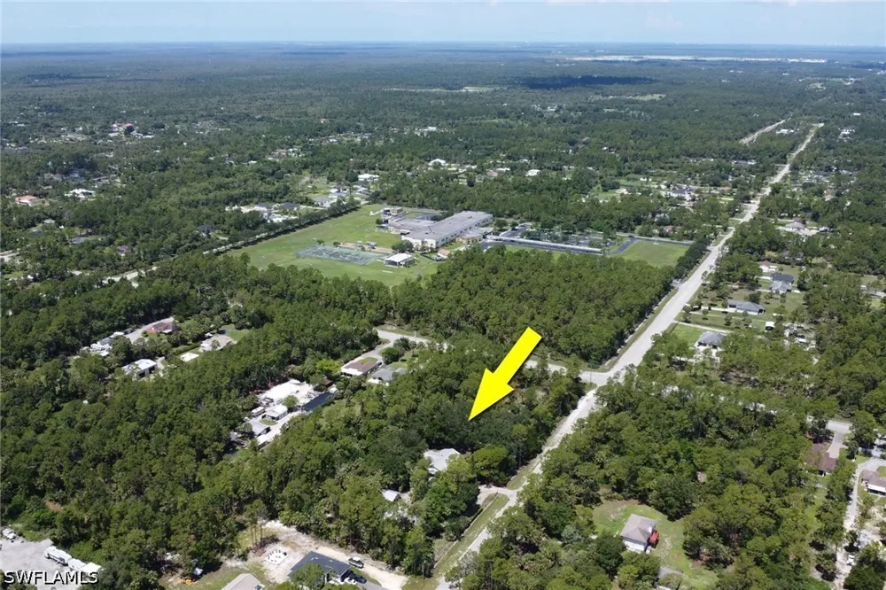 10th Avenue SE Naples, FL 34117