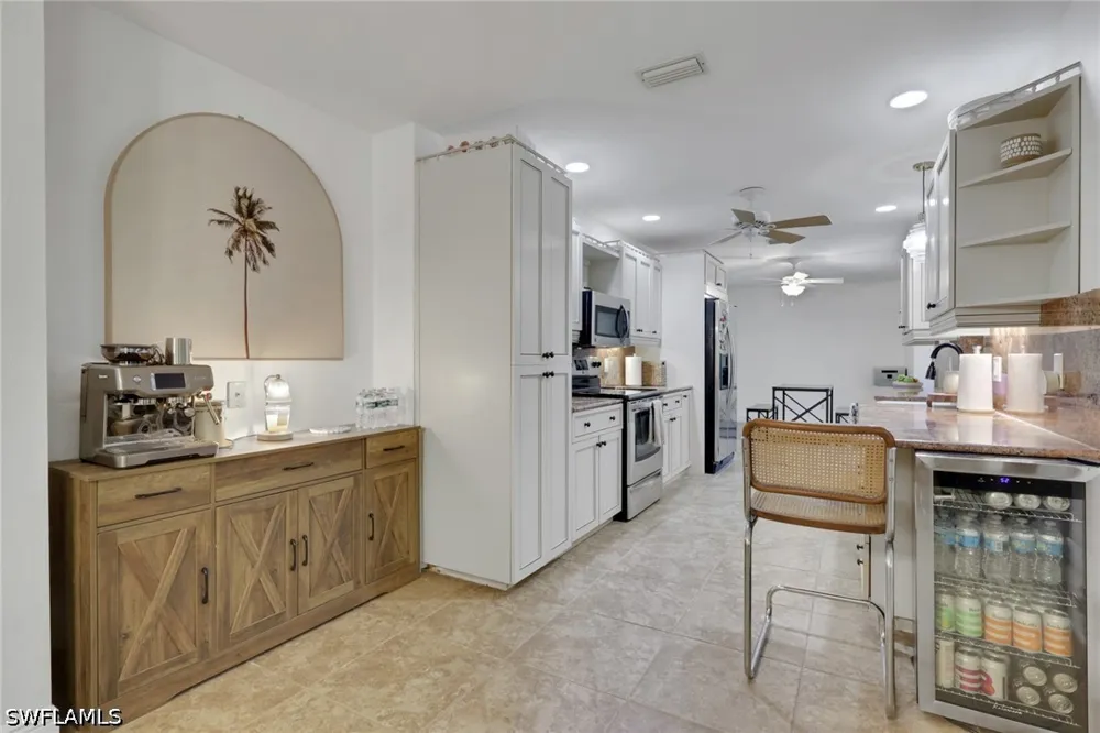 10th Avenue SE Naples, FL 34117