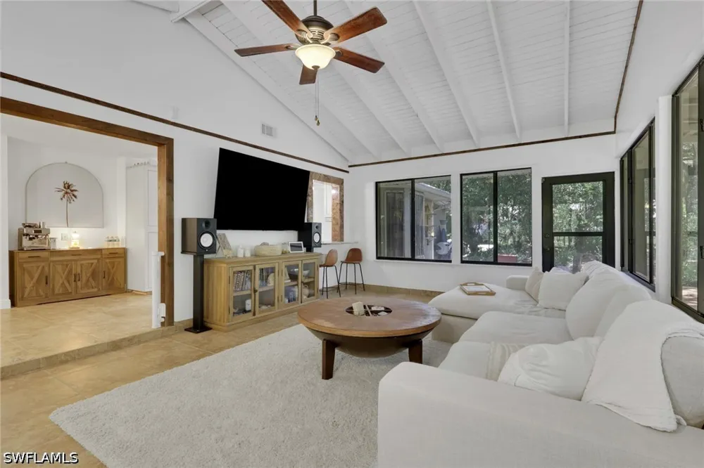 10th Avenue SE Naples, FL 34117