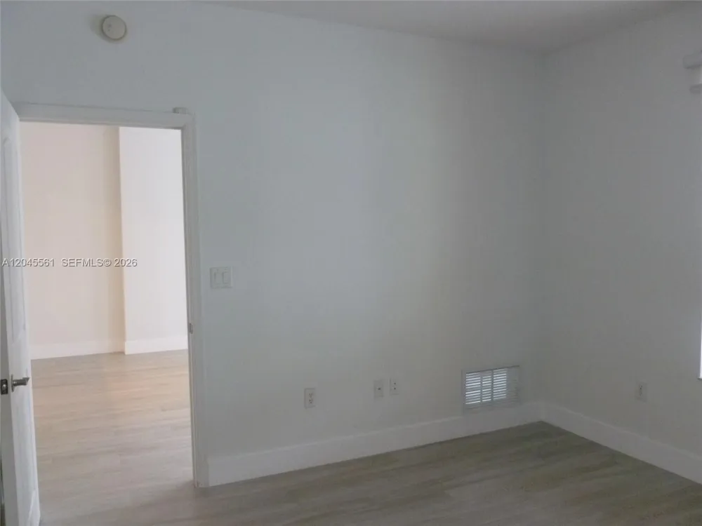 7350 SW 89th St #807S Miami, FL 33156