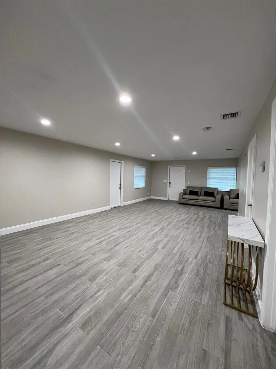 601 NW 2nd Street Delray Beach, FL 33444