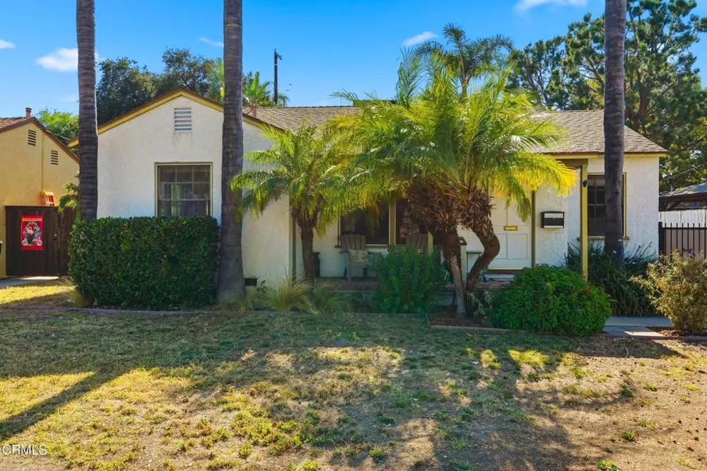 6929 Oak Park Avenue Lake Balboa, CA 91406
