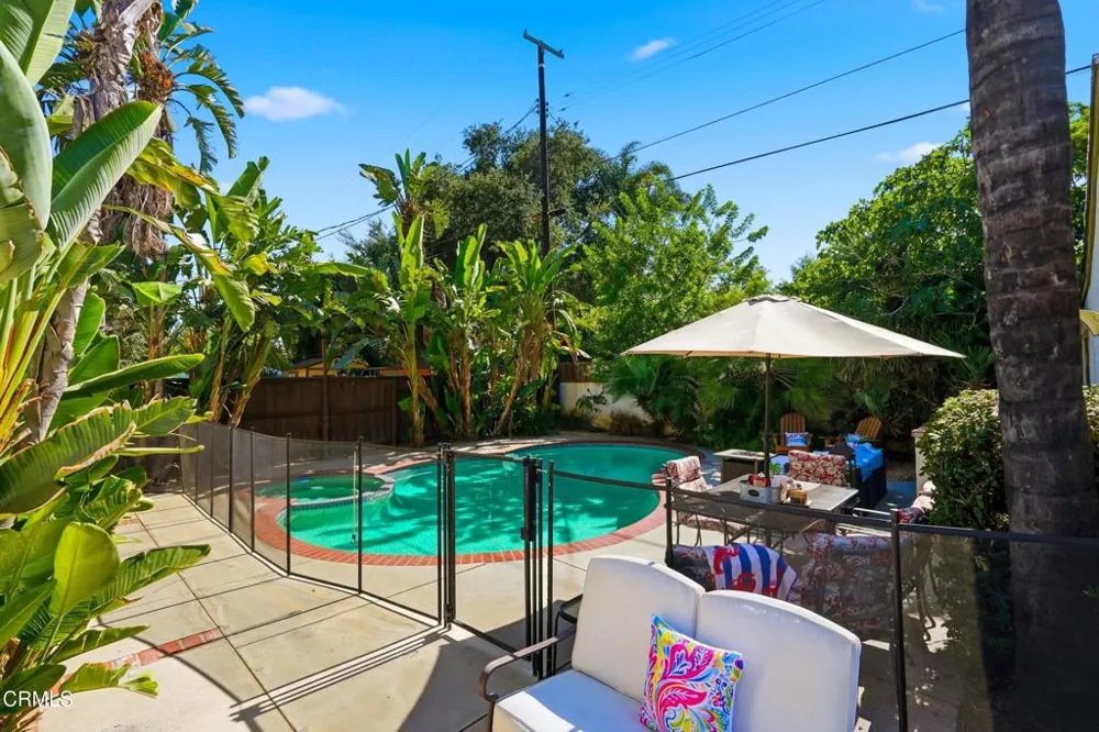 6929 Oak Park Avenue Lake Balboa, CA 91406