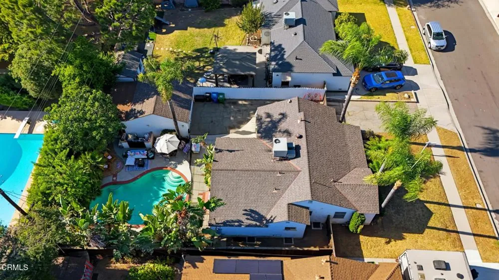 6929 Oak Park Avenue Lake Balboa, CA 91406