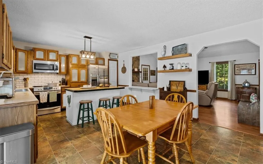 1013 Lacy Hepler Road Thomasville, NC 27360