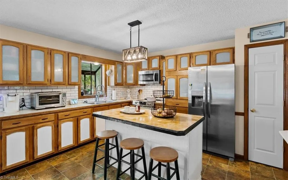 1013 Lacy Hepler Road Thomasville, NC 27360