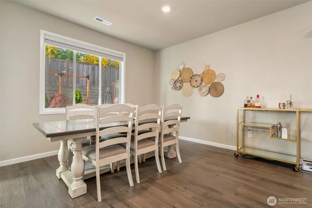 20438 SE 256th Street Covington, WA 98042