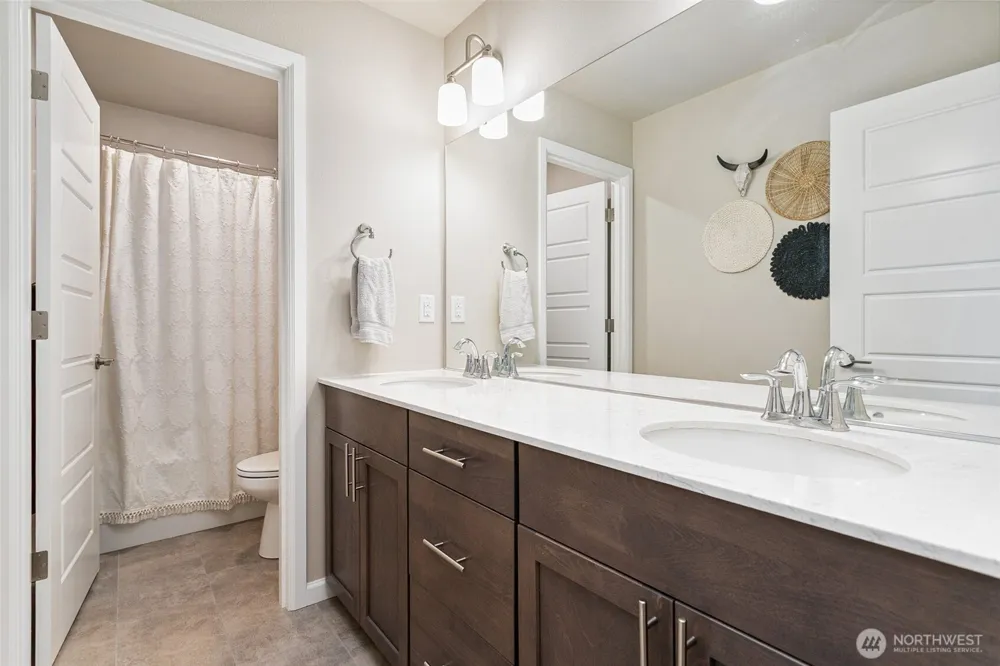 20438 SE 256th Street Covington, WA 98042