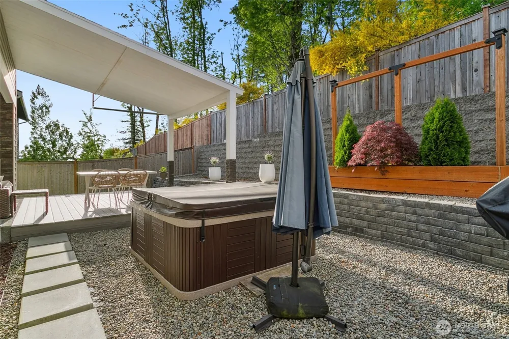 20438 SE 256th Street Covington, WA 98042