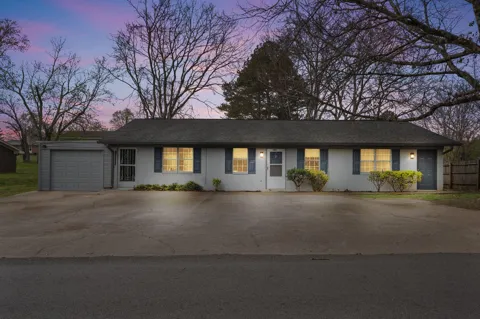 2609 Campbell Bridge Road NW